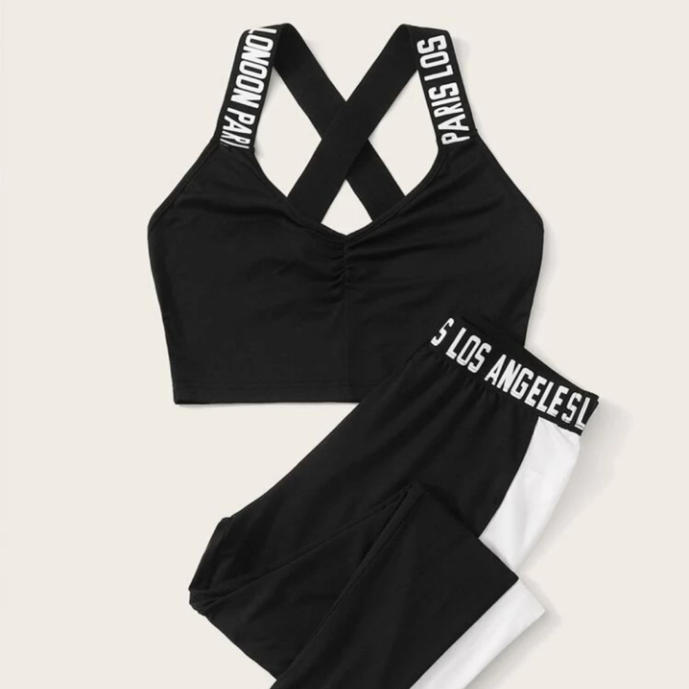 💥2 piece  athletic crop top and matching bottom💞